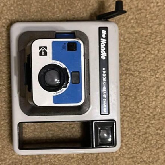 The Handle Kodak Instant Camera - Picture 3 of 9